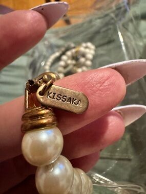 Kissaka Pearl Statement bracelet in White and Gold